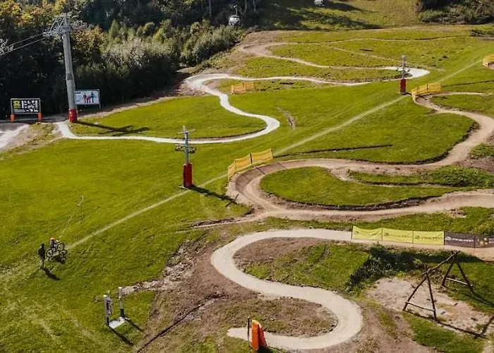 Juzion Skiareál Bukova Hora * Červená Voda